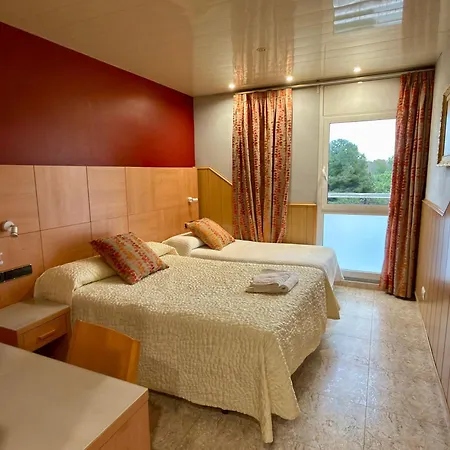 Hostal Milenium-2